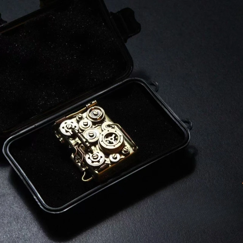 Creative Pure Copper  Kerosen e Lighter Personalized Mechanical Steampunk Lighter Gear Linkage Cool Men's Gift view 6