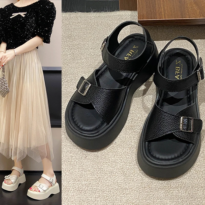 

Женские сандалии на танкетке, ковбойская обувь на высоком каблуке, тапочки с открытой пяткой, лето 2025, трендовые туфли-лодочки на мелком каблуке, платье, повседневные сандалии