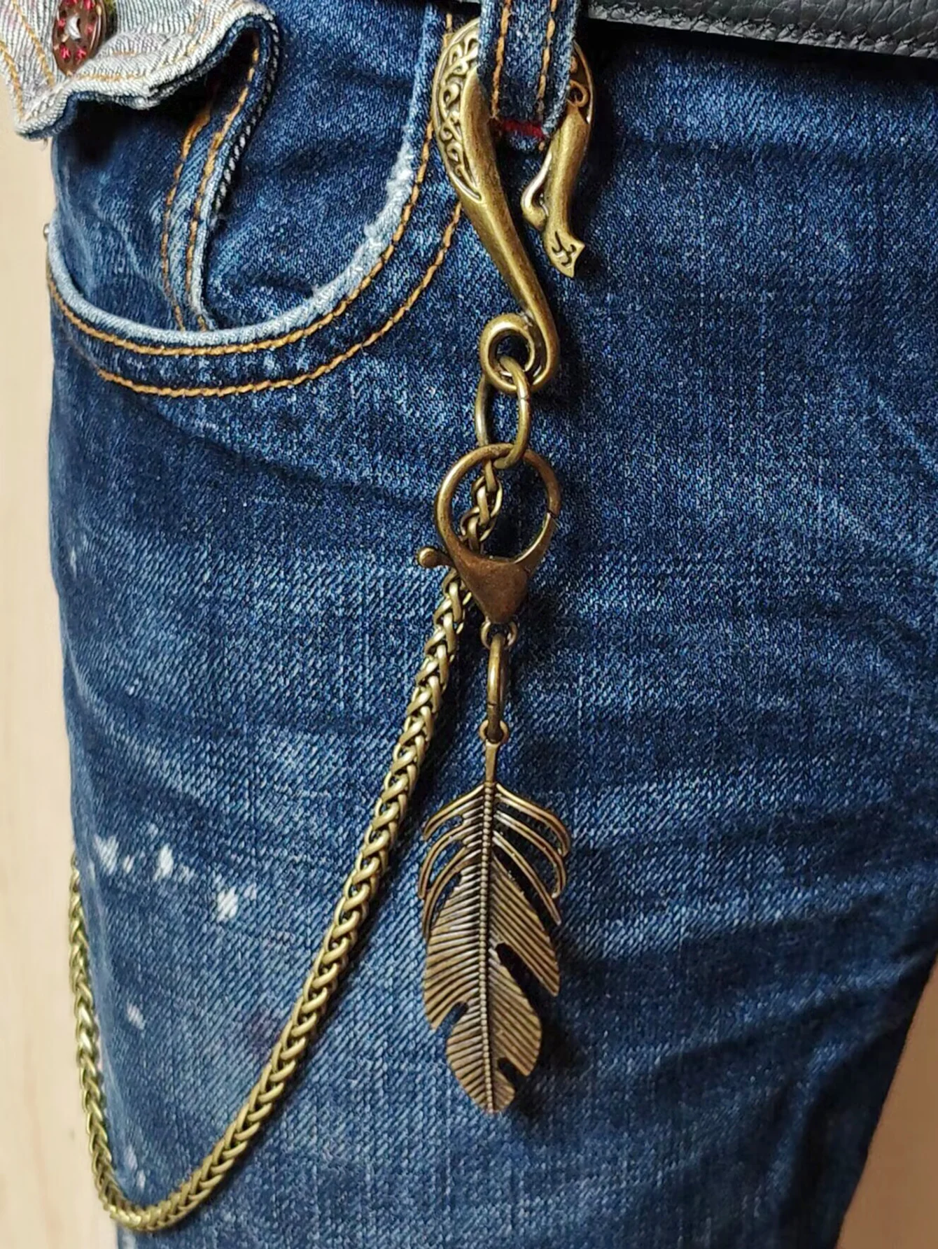 Unique 22ins pants trucker biker  jean 5 mm snake chains  Indian Feather pendant U hook clasp keychain bronze Gothic