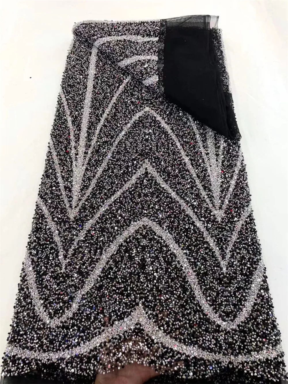 

Luxurious African Beaded Mesh Lace Fabric 2024 Beads Embroidery Sequins French Tulle Lace for Nigerian Wedding Party Dress