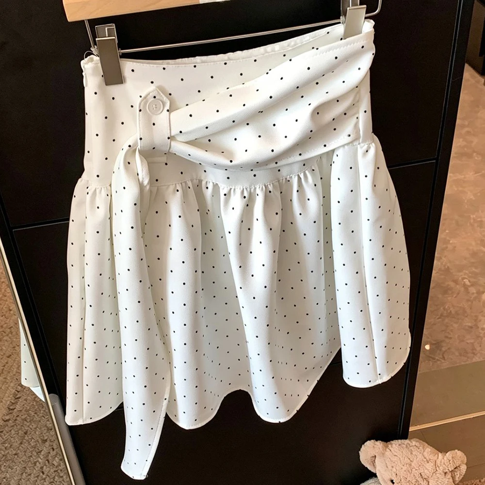 Korean retro polka dot skirt 2026 spring and summer fashion new high waist and thin casual versatile A-word short skirt