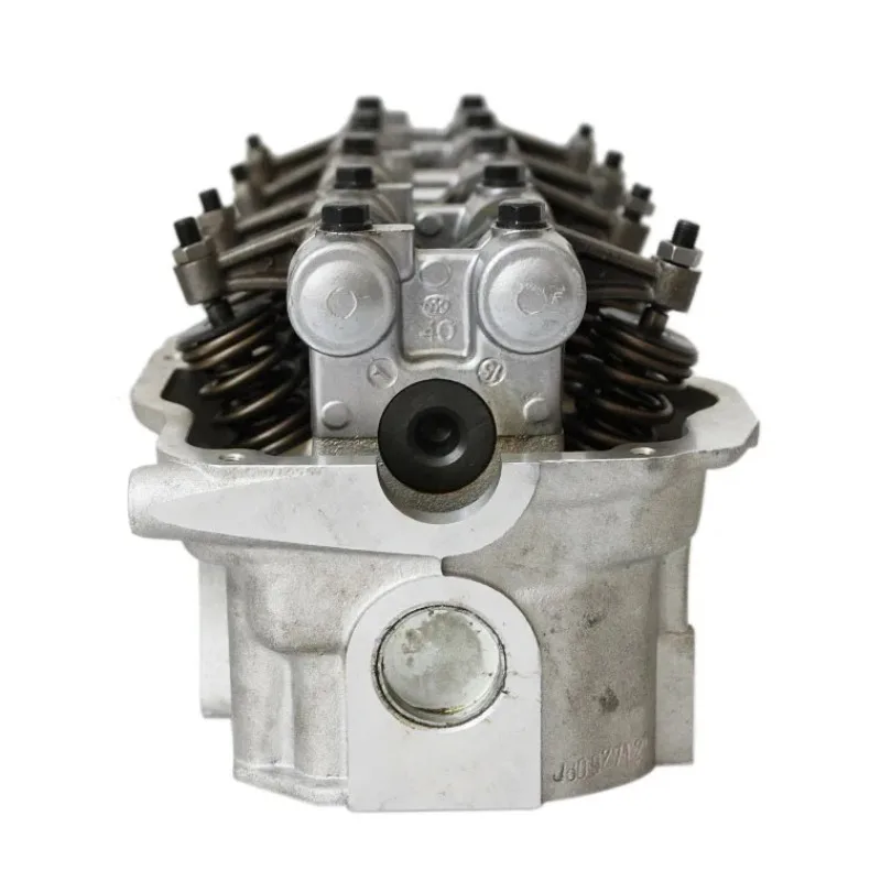 Fornitura in fabbrica Z24 Testata completa del motore per Nissan 11041-20G13 Gruppo testata