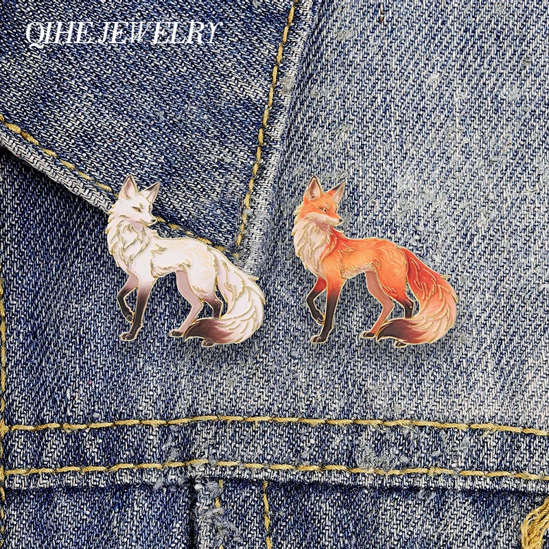 Red Fox & White Fox Mythical Animal Enamel Pin Fantasy Creature Fox Alloy Brooch Fashion Lapel Badge Bag Jewelry Gift for Friend