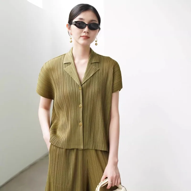 

Miyake Short Jacket Summer New Temperament Simple Suit Collar Thin Versatile Pleated Solid Color Pleated Short-sleeved Cardigan
