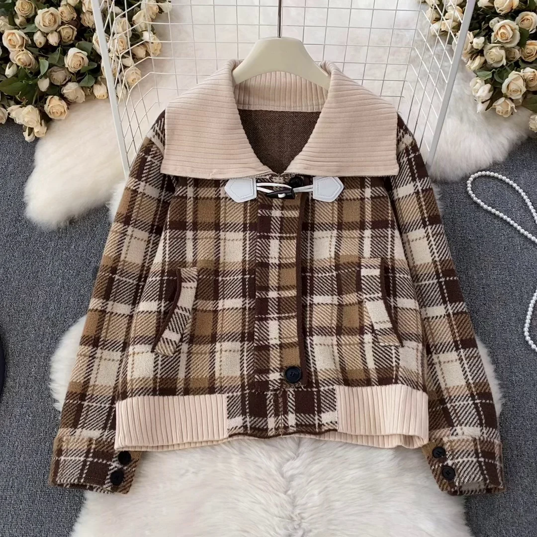 

Turn-Down Collar Plaid Coat Women 2023 Autumn Winter Fashion Long Sleeve Horn Button Jacket Korean Style Ladies Short Tops