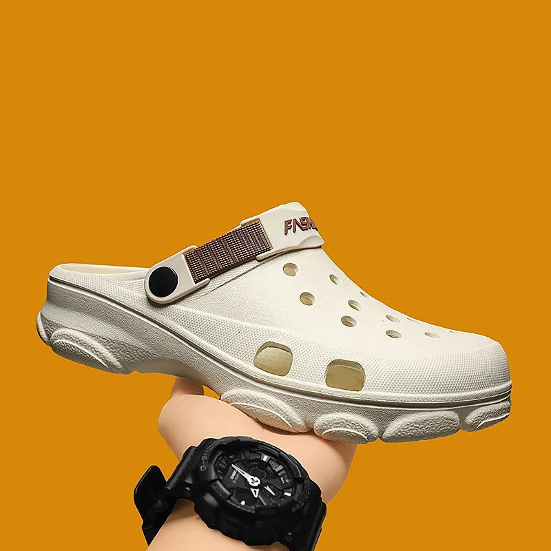 

2026 New Fashionable EVA Sandals Thick Bottom Comfortable Outdoor Lightweight Perforated Shoes Men's Baotou Slippers Beach Shoes