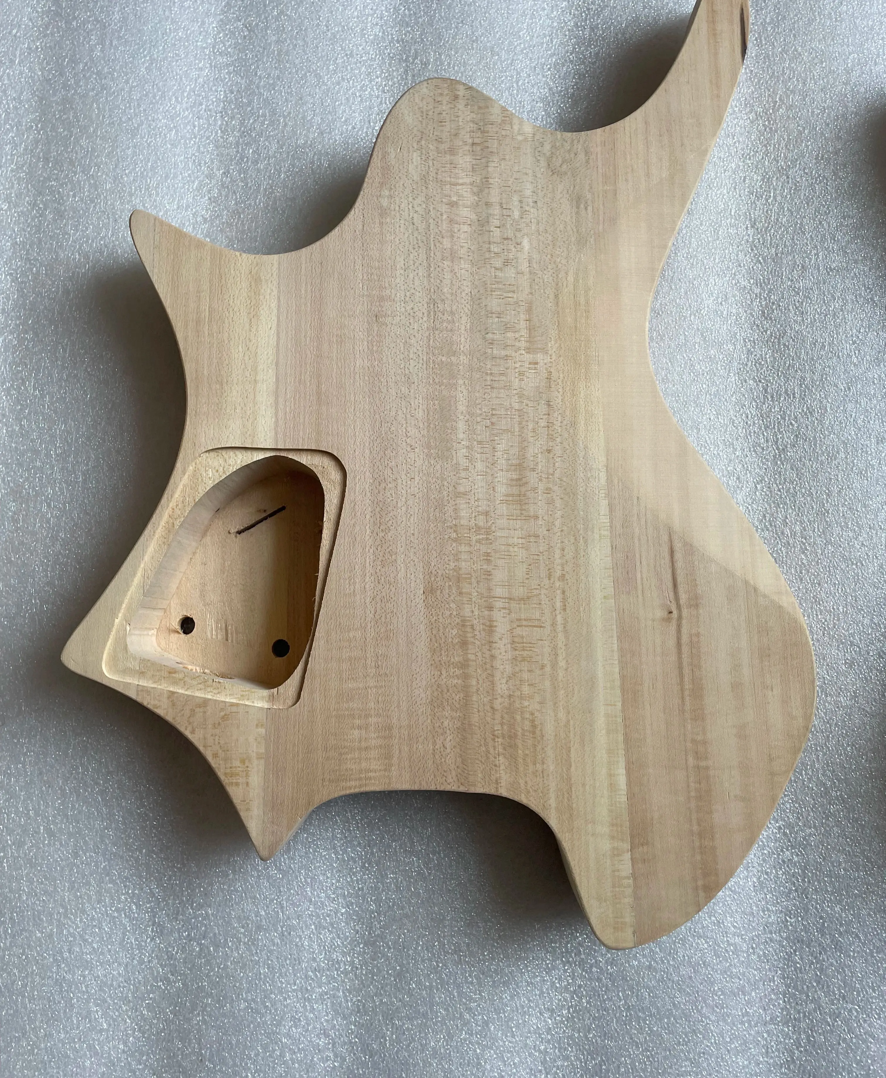 Headless Electric Guitar Body Unfinished Basswood Flame Maple Veneer with Plastic Guitar Back Plate, 6 Strings