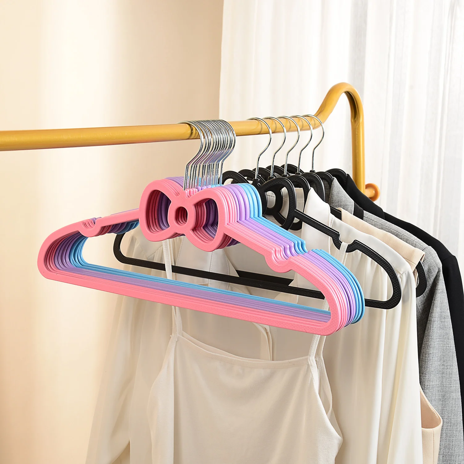 10/20 Cute Bow Hangers Space saving Plastic Clothing Storage Shelves Suitable for Clothes Closets Jackets and Shirts