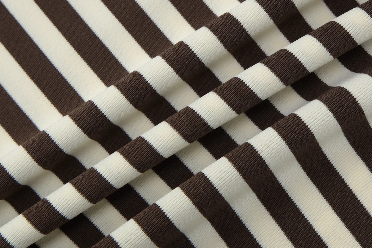 Hugcitar Neckholder-Kleid mit Streifenmuster, rückenfrei, sexy, figurbetont, Mini-Kleid, Damenmode, Strandkleid, Urlaub, Party, Sommerkleid, Großhandel – Detail 11