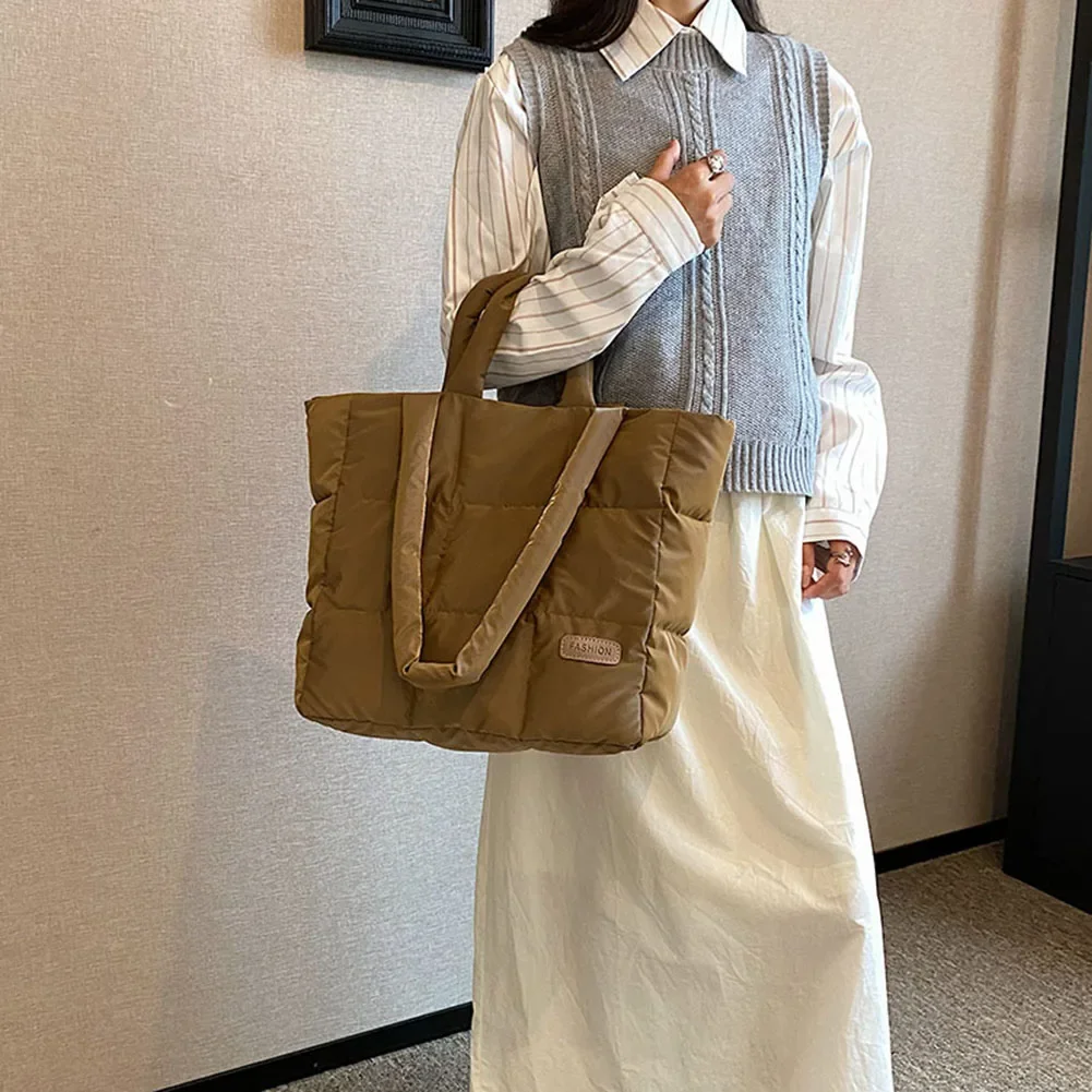 Women Shoulder Bags Fashion Large Tote Padded Handbags Designer Quilted Luxury Nylon Down Cotton Crossbody Bag Winter Purse