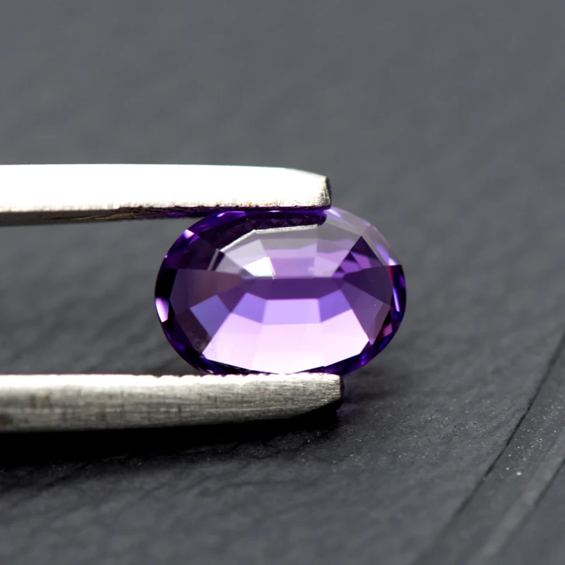 Saphir cultivé en laboratoire de couleur bleu violacé de forme ovale, vente en gros pour bricolage, breloques, bague, collier, boucles d'oreilles, certificat de fabrication de bijoux