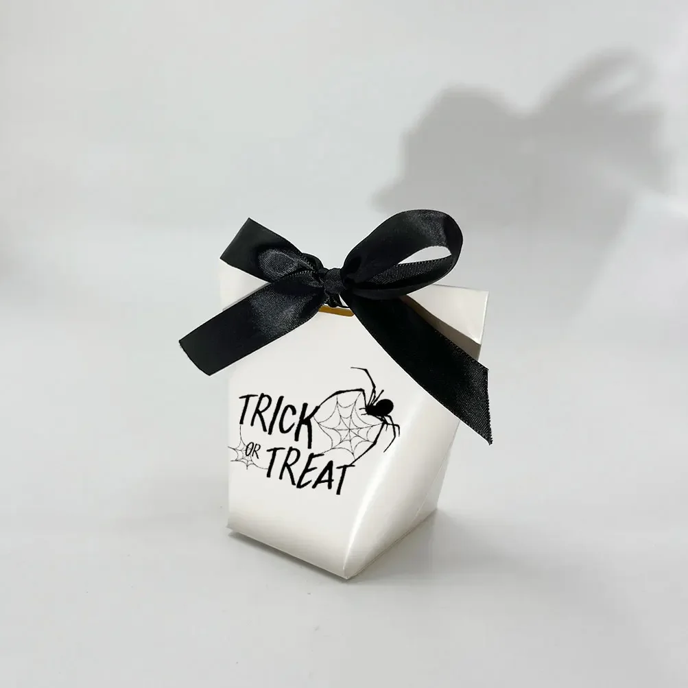 Halloween Candy Boxes Trick or Treat Gift bags Lantern Pumpkin Candy Cookie Box Perfect for Halloween Party Decoration