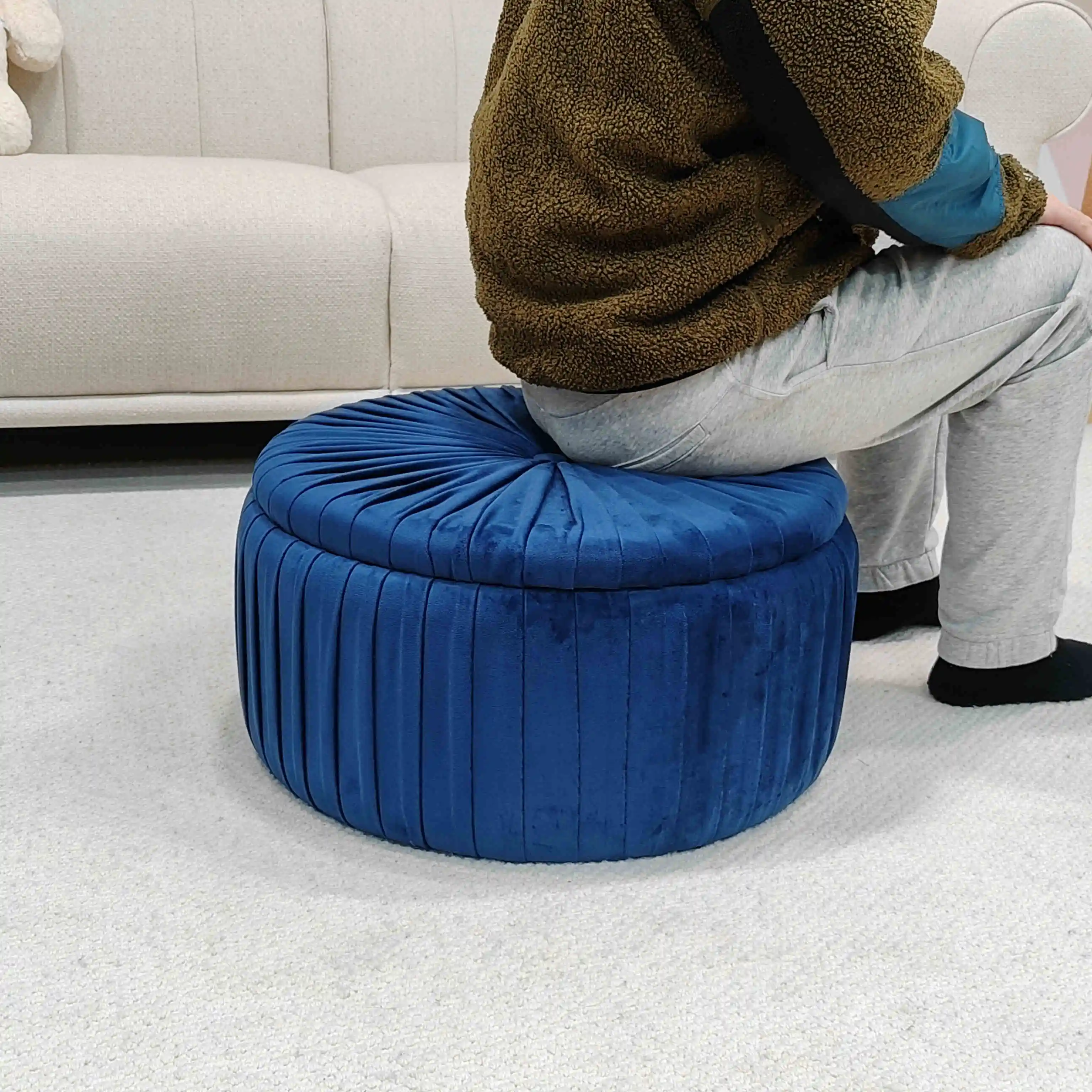 Bailey Furniture Fashion Footstool Custom Velvet Soft Footstool Storage Toy Clothing