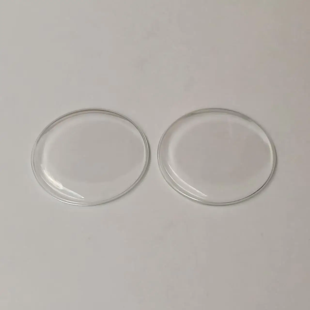 

100 шт. круглых минеральных стекол для часов с высоким куполообразным краем, модель T0357