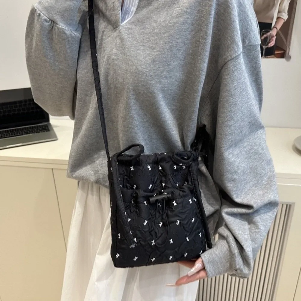 

Повседневная универсальная сумка через плечо с бантом, однотонная женская сумка через плечо, квадратная сумка для мобильного телефона в корейском стиле, спортивная сумка