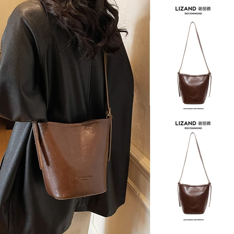 

Autumn Winter Women's Versatile Buet Bag Crossbody Bag Single oulder Bag Faionable Magnetic Bule Soft Leather Handbag