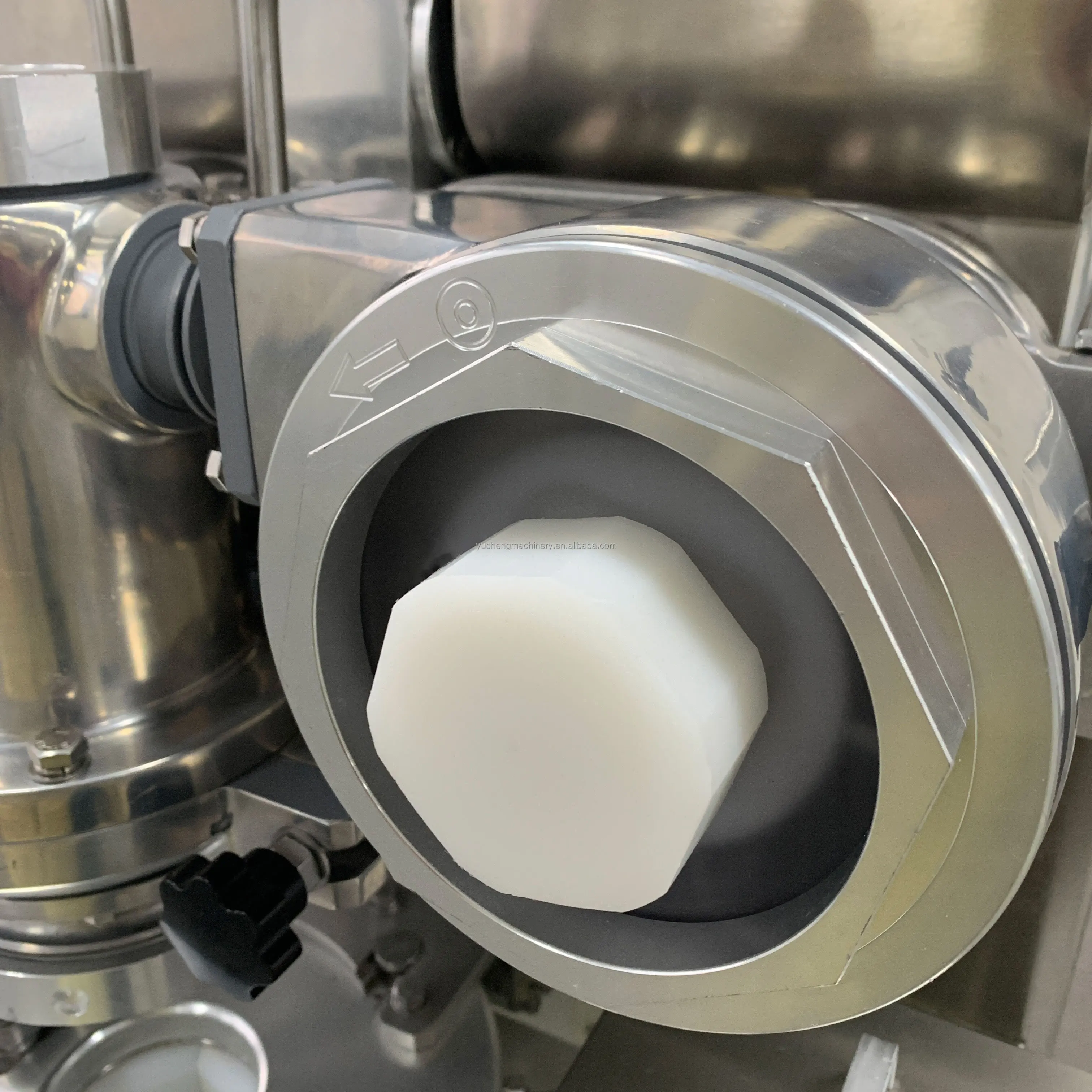 2026YC-160 Automatic Encrusting Machine Multifunctional Mochi Maamoul Kubba Maker with Double Hoppers CE Certified