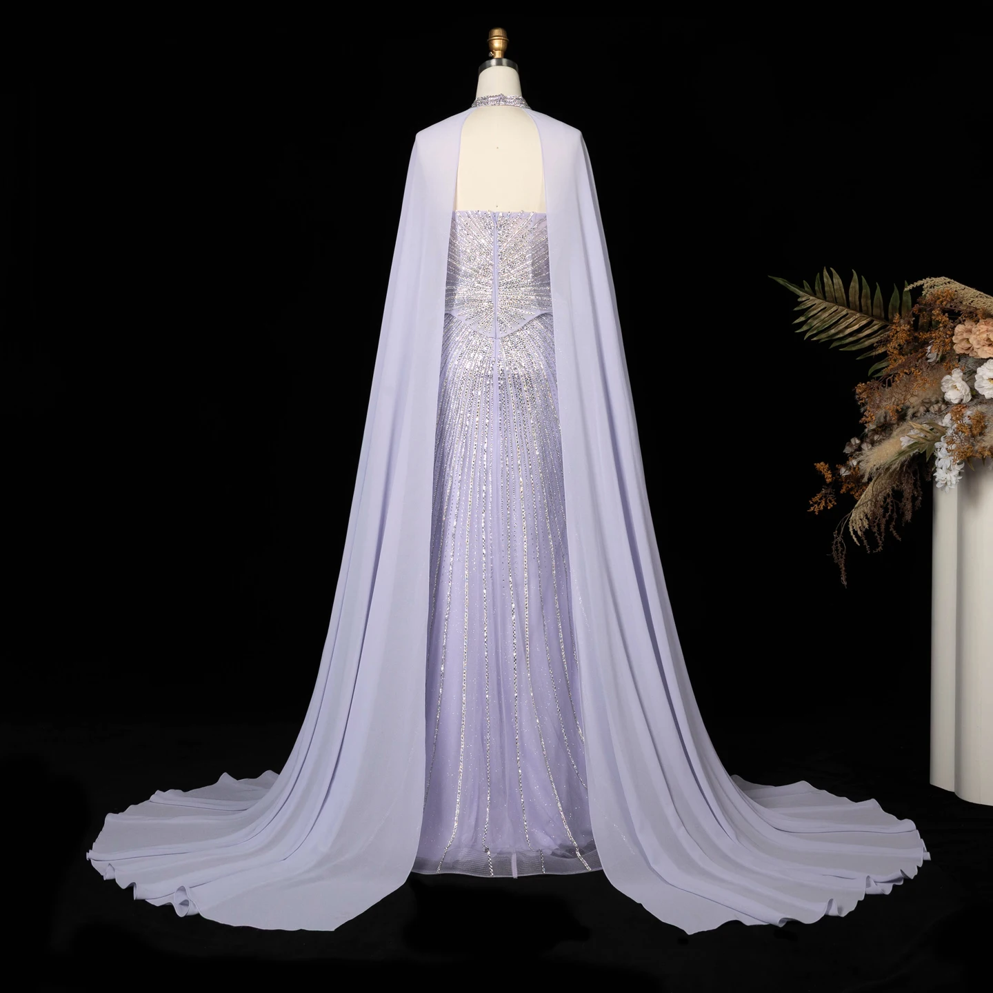 Sharon Said Luxuriöses lila Abendkleid, trägerlos, mit Kristallperlen, langer Chiffonumhang, Meerjungfrauen-Schnitt, formelles Abendkleid für besondere Anlässe, SS112 Custo – Detail 8