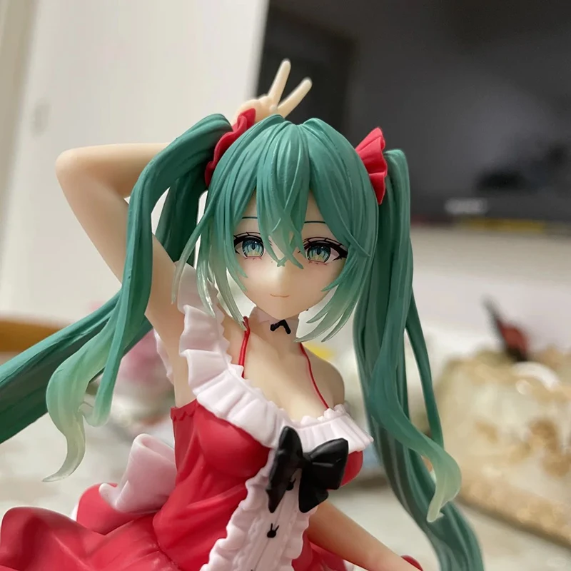 Taito Hatsune-Figurine d'action Anime, Hatsune ku, Lolita Kawaii, mode nickel é, pays des merveilles, document primaire, cadeau périphérique, nouveau et authentique