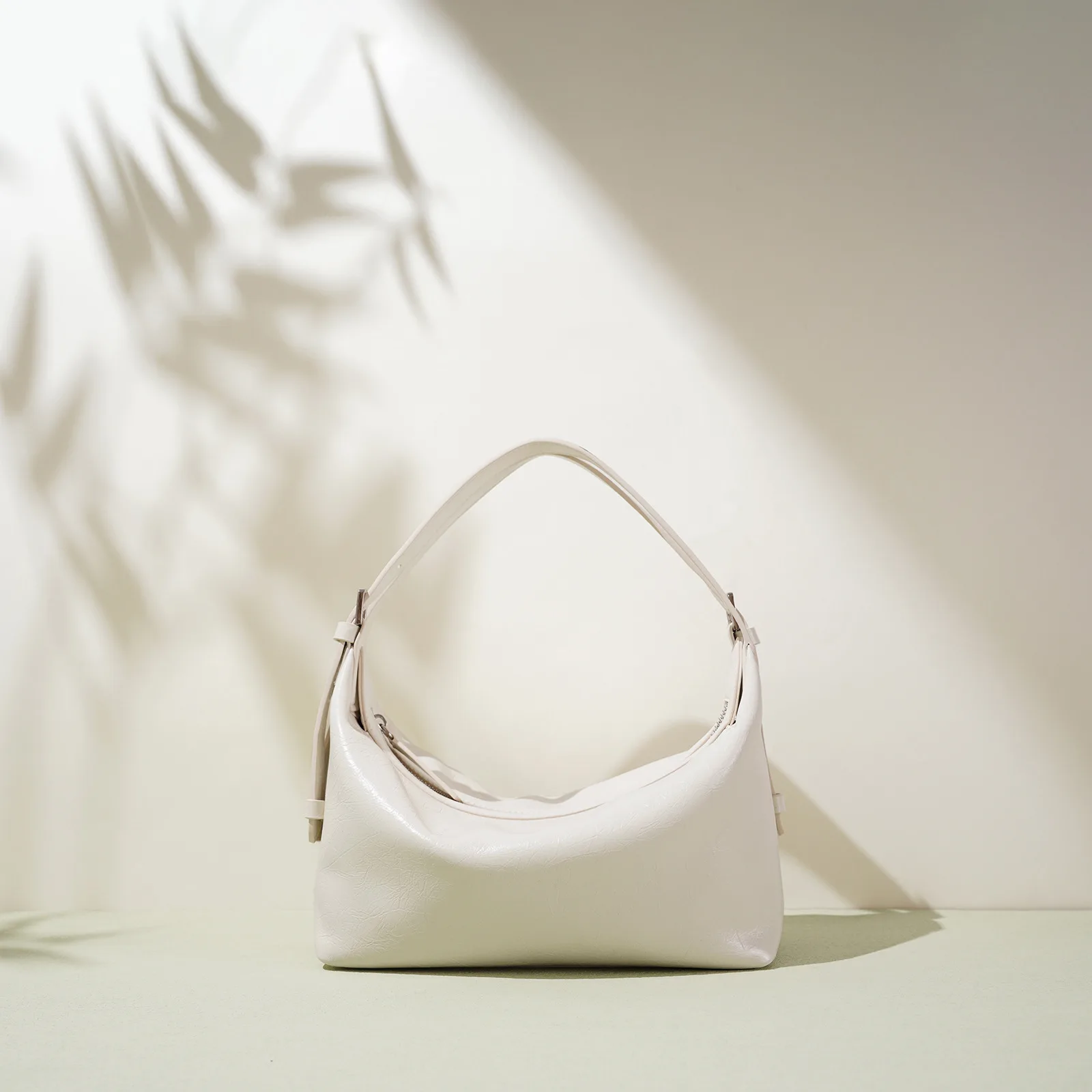 

Niche Original Top Layer Cow Leather True Leather Double Ear Hobo Bag Lazy Vintage Single Shoulder Slant Cross Large Capacity