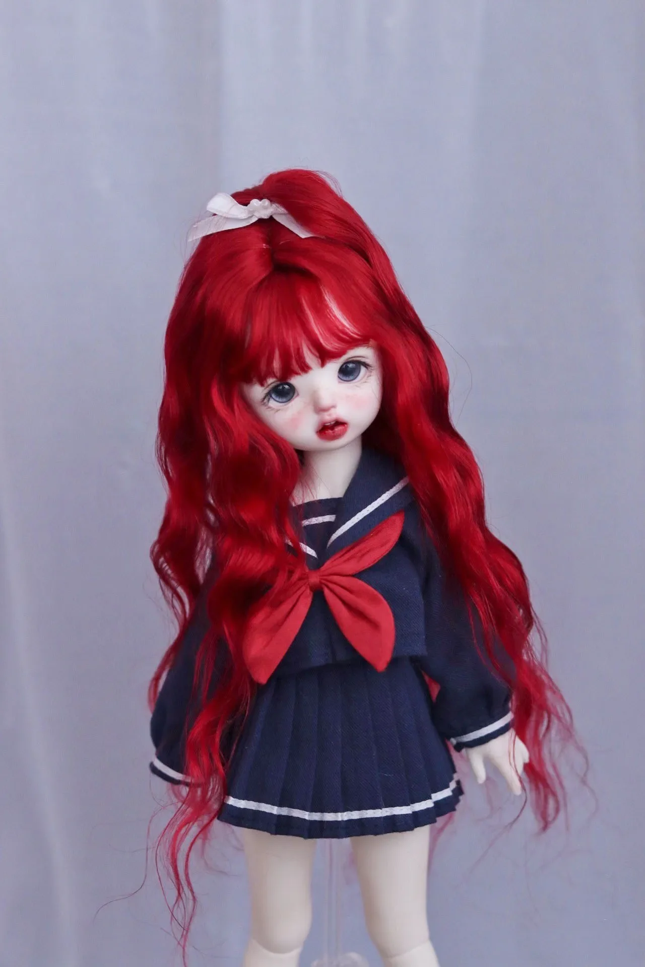 

Красный парик 1/6, волосы куклы BJD, вьющиеся из мохера