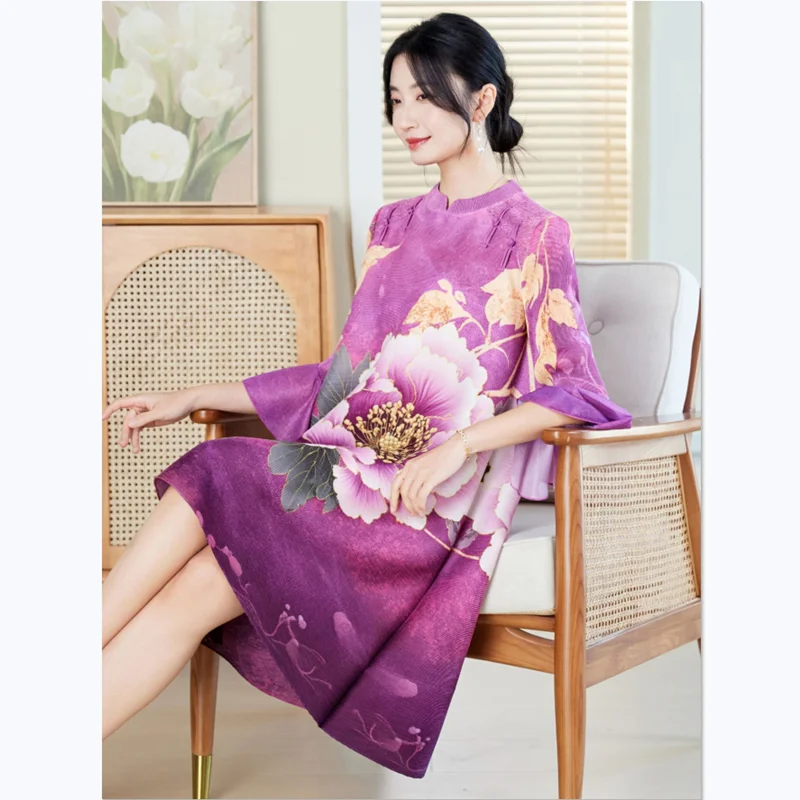 Vintage jurk Chinese stijl 2025, dames opstaande kraag mode bedrukte losse cheongsam paarse moederjurken van middelbare leeftijd