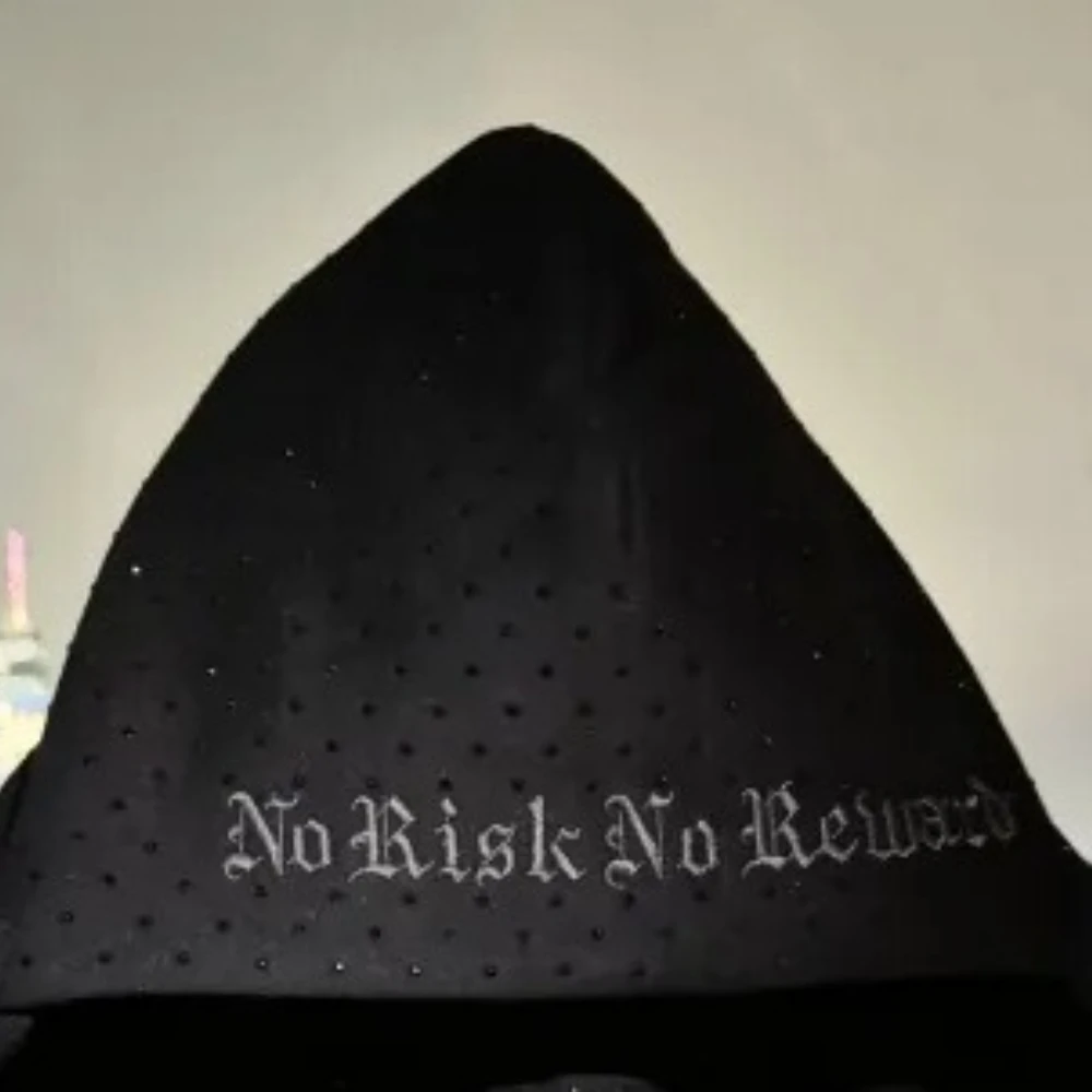 Yaminiya الساخن ختم لامعة مقنعين البلوز للنساء الخريف/الشتاء إلكتروني التطريز البلوز Harajuku البلوز الشارع الشهير