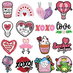 Pin de dijes de zapatos de amor rosa para niñas y mujeres, accesorios de bricolaje, pulsera de zapatos, decoración de fiesta, regalos de x-mas, 1 piezas