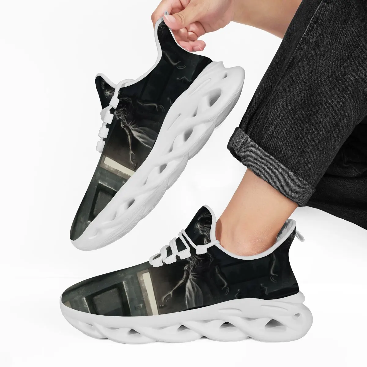 

2025 Mens Non Slip Shoes Summer Sneakers for Men Walking Shoes Lightweight Breathable Casual Outdoor Sport Shoes Mens Sneakers