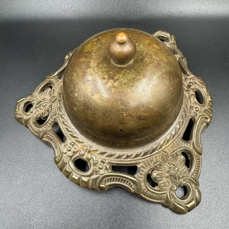 Brass clock with , hand-operated dining bell, decorative item, antique-style home and bar decoration, collectible craft