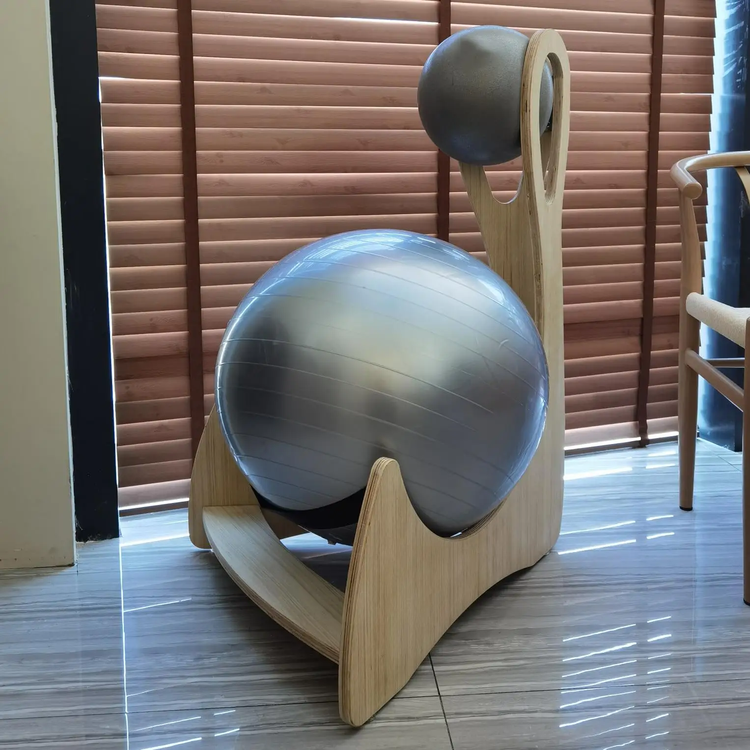

Yoga Ball Chair Pilates Chair Pregnancy White Collar Fitness