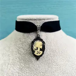 Gothic Skull Beauty Cameo Choker Women Girls Alternative Witch Jewelry Accessorie Gift Skull Queen Pendant Black Velvet Necklace