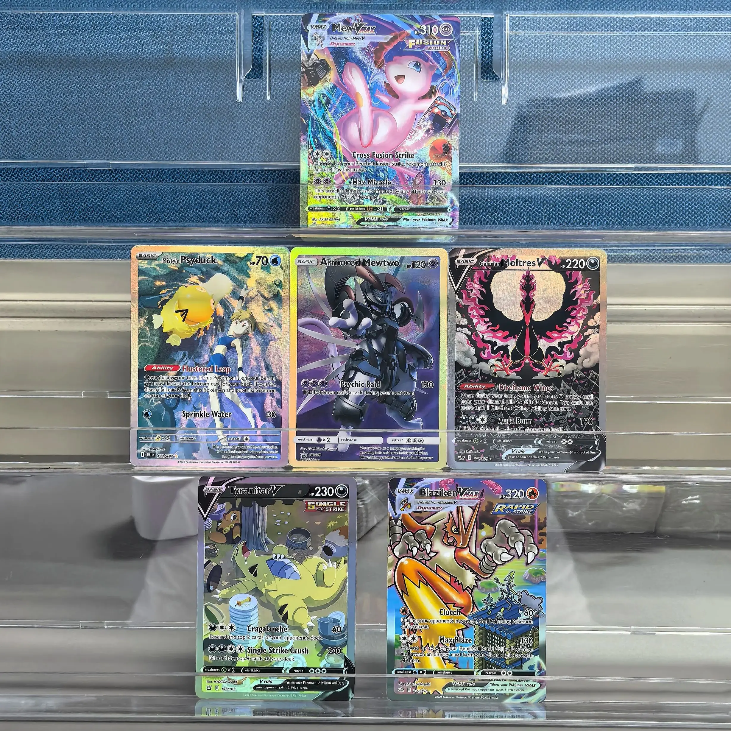 6 قطعة بطاقات مجموعة البوكيمون الإنجليزية الأساسية ميو Tyranitar Blaziken Mewtwo Psyduck Moltres V Vmax لعبة كلاسيكية بطاقات أنيمي اللعب