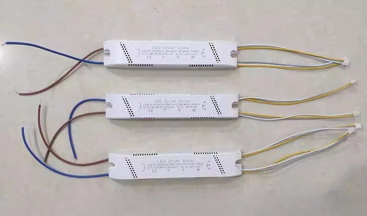 driver with three-color segmentation, dimming controller, constant current intelligent dual-color temperature dimming rectifier