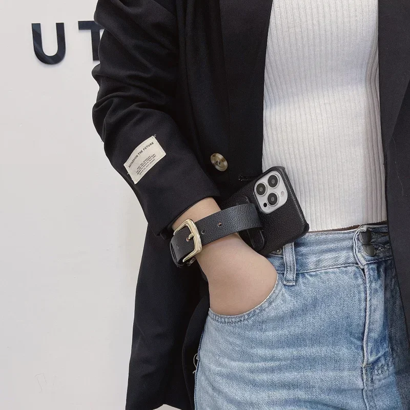 FF-15G سوار جلدي فاخر كبير مع فتحات بطاقة مزدوجة حافظة لهاتف آيفون X XR XS MAX 11 12 13 14 حافظة هاتف مقاومة للصدمات