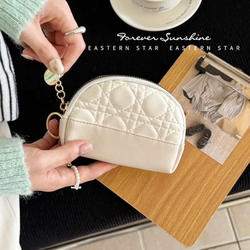 

Elegant France Style Women's Wallet Card Holder Solid Color Key Ring Zipper Pouch Coin Purse Minimalist Quilted Leather Wallet
