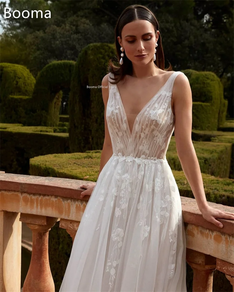 Booma A-Linie, elegante Brautkleider, lange Spitze, Applikationen, V-Ausschnitt, ärmellos, Spitze, Satin, schlichtes Brautkleid nach Maß