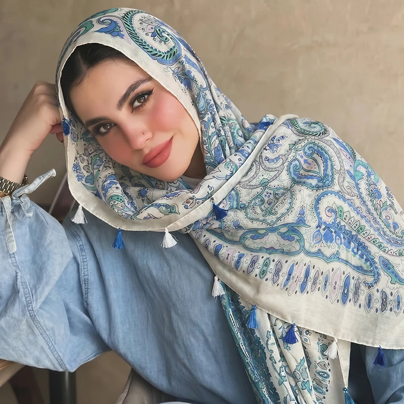 Elegant Muslim Hijab Patchwork Geometric Tassel Scarf Lightweight Bandana Versatile Head Cover for Outdoor Walk Daily Wear view 4