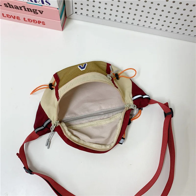 حقيبة صدر عصرية للأولاد من Ins حقيبة كروس متخصصة للرياضات الخارجية وركوب الدراجات وحقيبة كتف للنساء