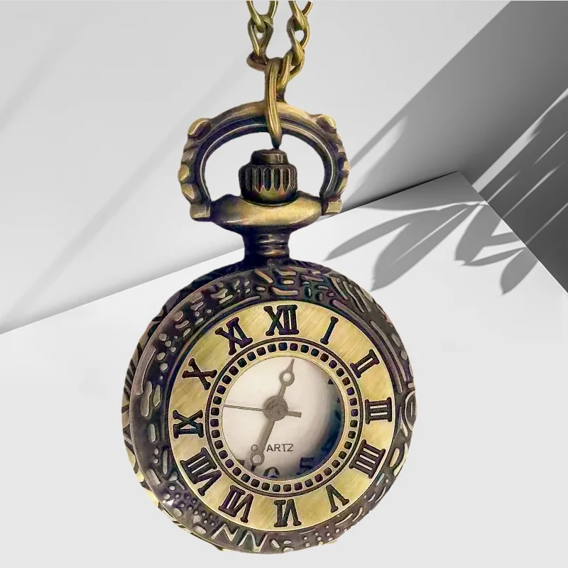 Retro Charm Compact Neutral Fashion Roman Digital Quartz Steampunk Pocket Watch Women's and Men's Necklace Pendant Gift