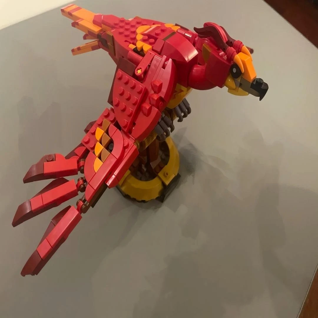 Elegante rode Phoenix model 76394 bouwstenen sets geschikt voor kerstcadeaus compatibel met Legoed-deeltjes, 597 stuks.