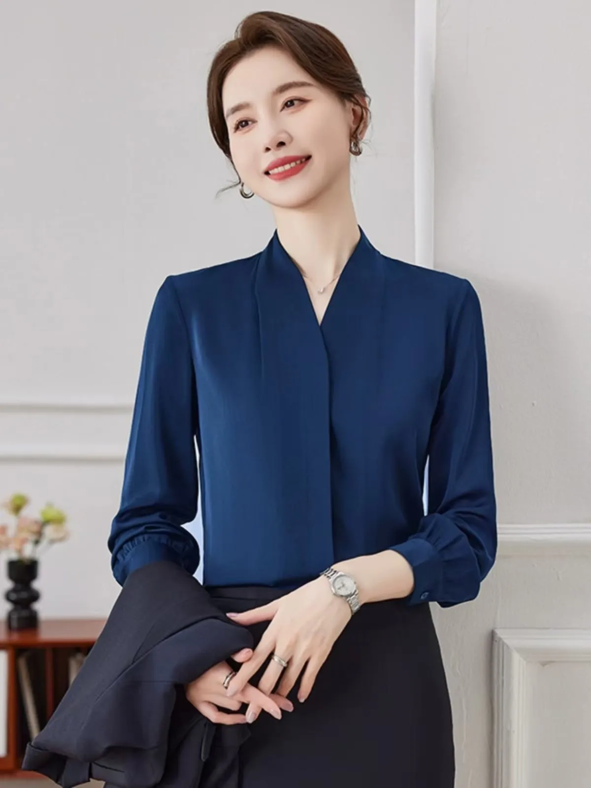 Elegant Long Sleeve V-Neck Women's Shirt Fashionable Spring 2024 Design Sensation Shirt Ladylike Commute Style Polyester Fiber