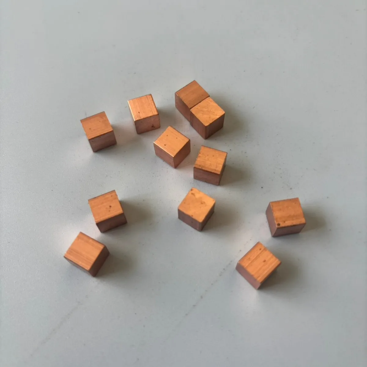 Copper Cube Block High-quality Solid Metal Raw Materials 3mm-50mm Thermal and Electrical Conductor Blocks