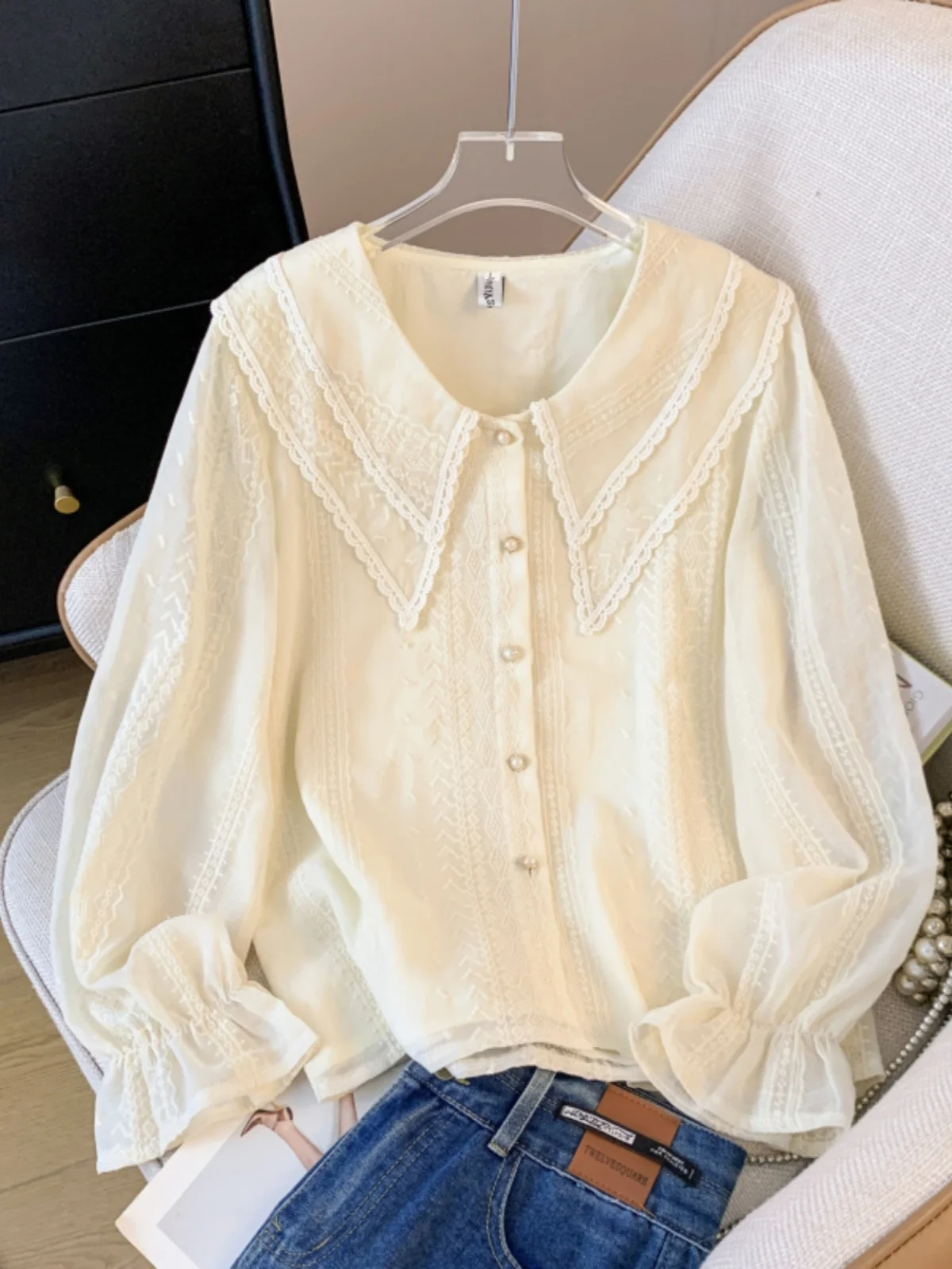 

Lace Bell Sleeve Shirt Women's plus Size Casual Style V-Neck Doll Collar Spring Early New Arrival Fashion Top for Plump MM