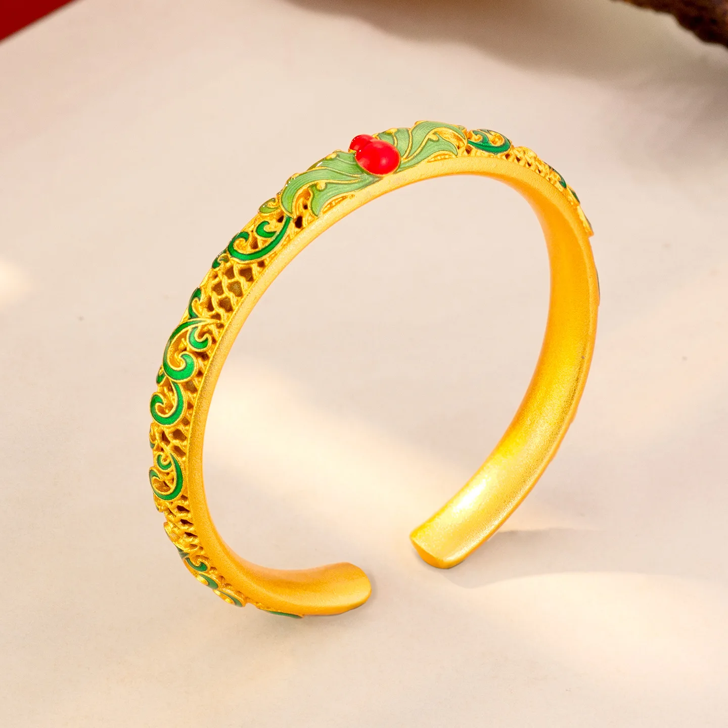 9999 gold enamel-colored lotus-shaped bracelet for ladies, featuring a retro and sophisticated design with an open style.