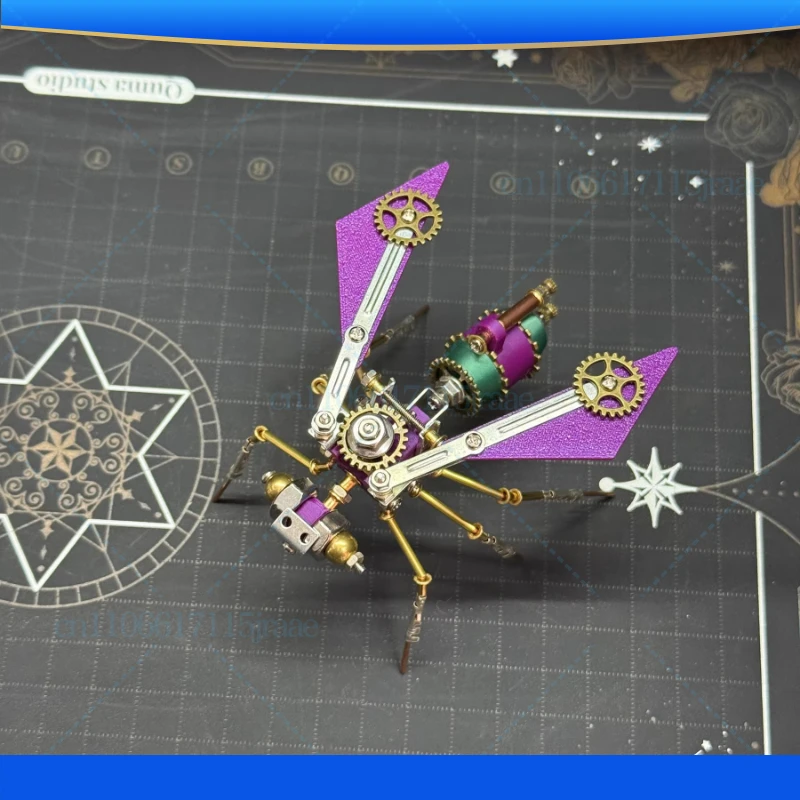 Steampunk Mechanical Insect Gear Bee Metal Assembly Model Creative Ornaments Handmade DIY Holiday Gifts