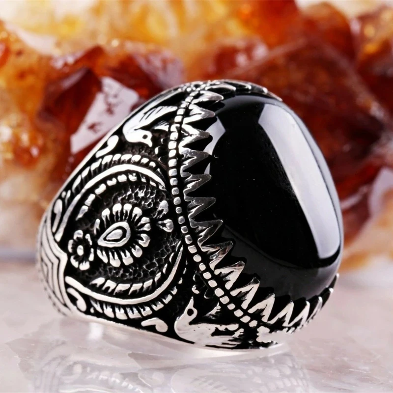 New Copper Material Inlaid Black Gemstone Men\'s Ring European and American Embossed Fashion Banquet Senior Diamond Jewelry