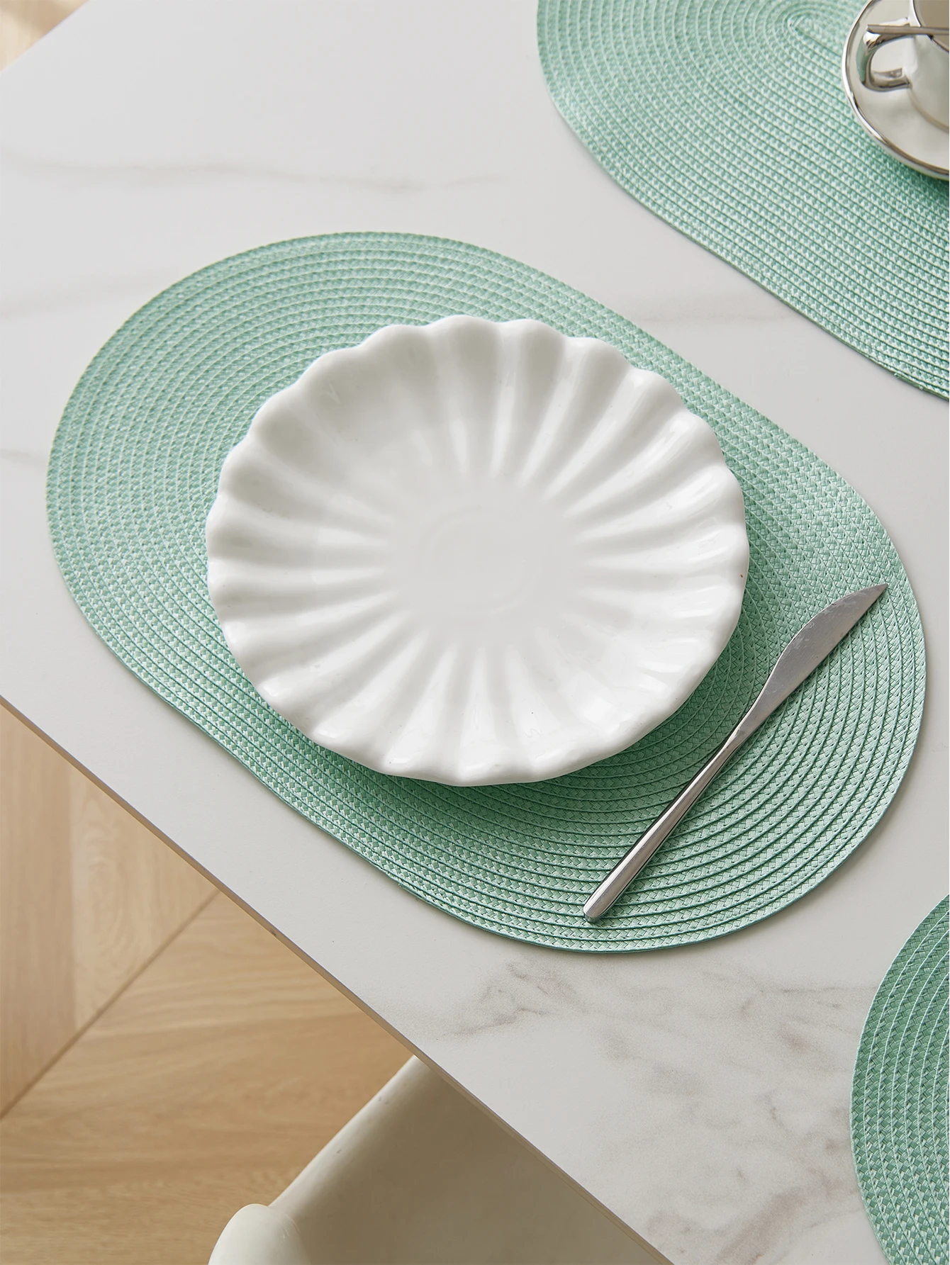 Spring Placemats Set of 4,Heat resistant pad,Place Mat Washable Table Mats for Kitchen Dining Table Non-Slip Place mats