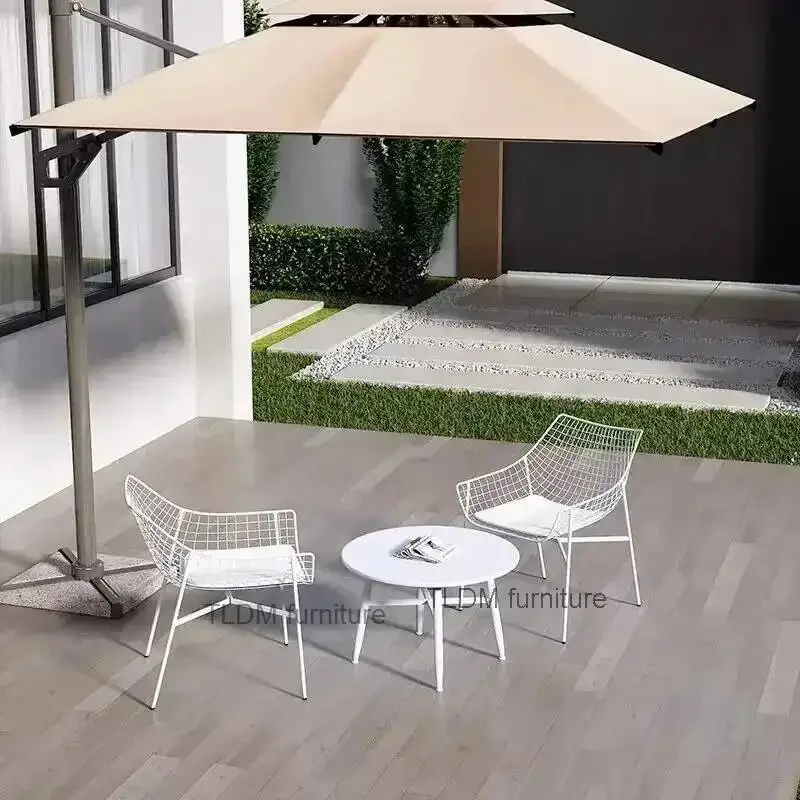 Commercial Outdoor Garden Furniture for Coffee Shop Modern Hollow Chairs Creative Simple Metal Back Furniture for Rooftop