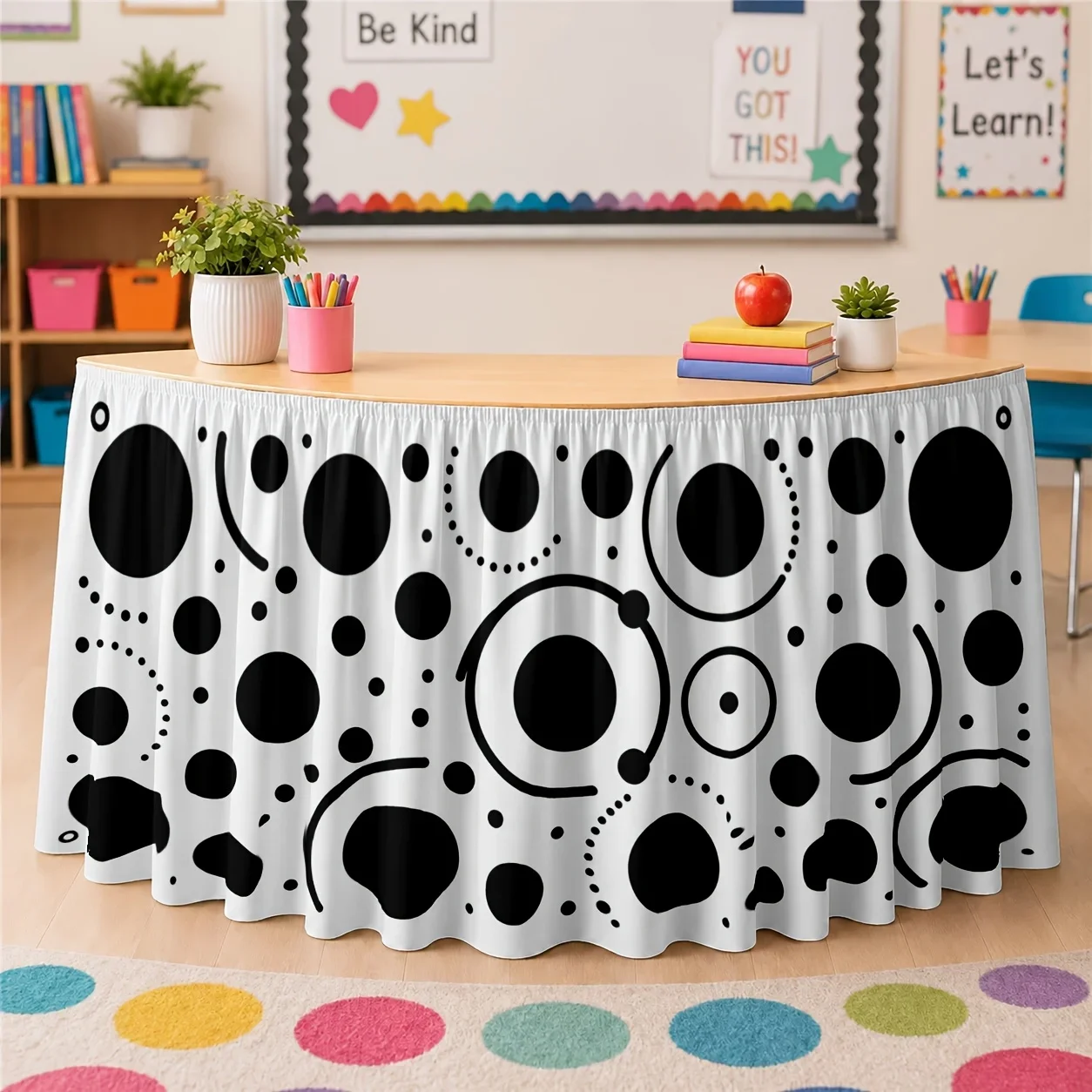 One table skirt. Suitable for office desks, conference tables, restaurants, cafes and desktop decoration in workspaces.xzj
